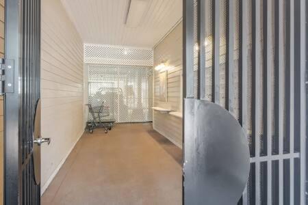 New Casa Caribe By Brightwild- Two-Story Condo Rooftop Pool Key West Ngoại thất bức ảnh