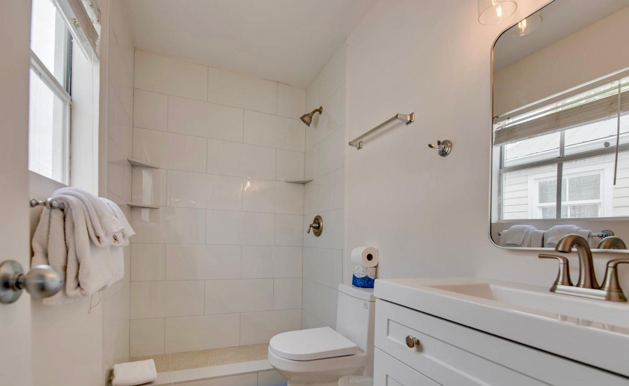 New Casa Caribe By Brightwild- Two-Story Condo Rooftop Pool Key West Ngoại thất bức ảnh